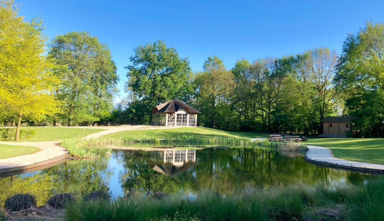 Landhuis Hotel De Hilkensberg Broekhuizen  エクステリア 写真