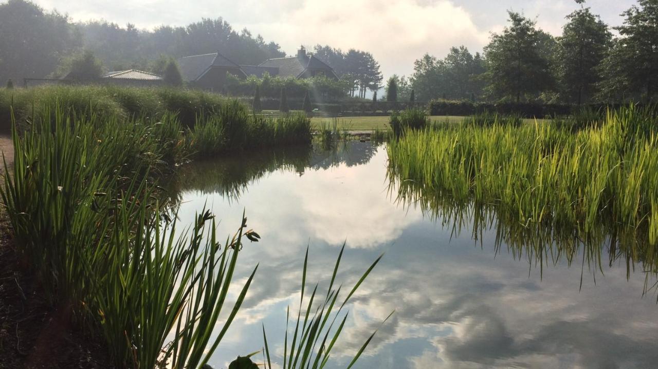 Landhuis Hotel De Hilkensberg Broekhuizen  エクステリア 写真