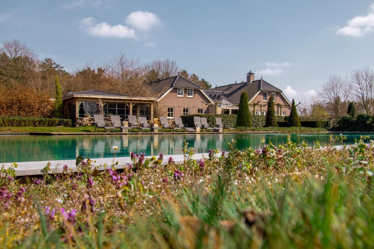 Landhuis Hotel De Hilkensberg Broekhuizen  エクステリア 写真