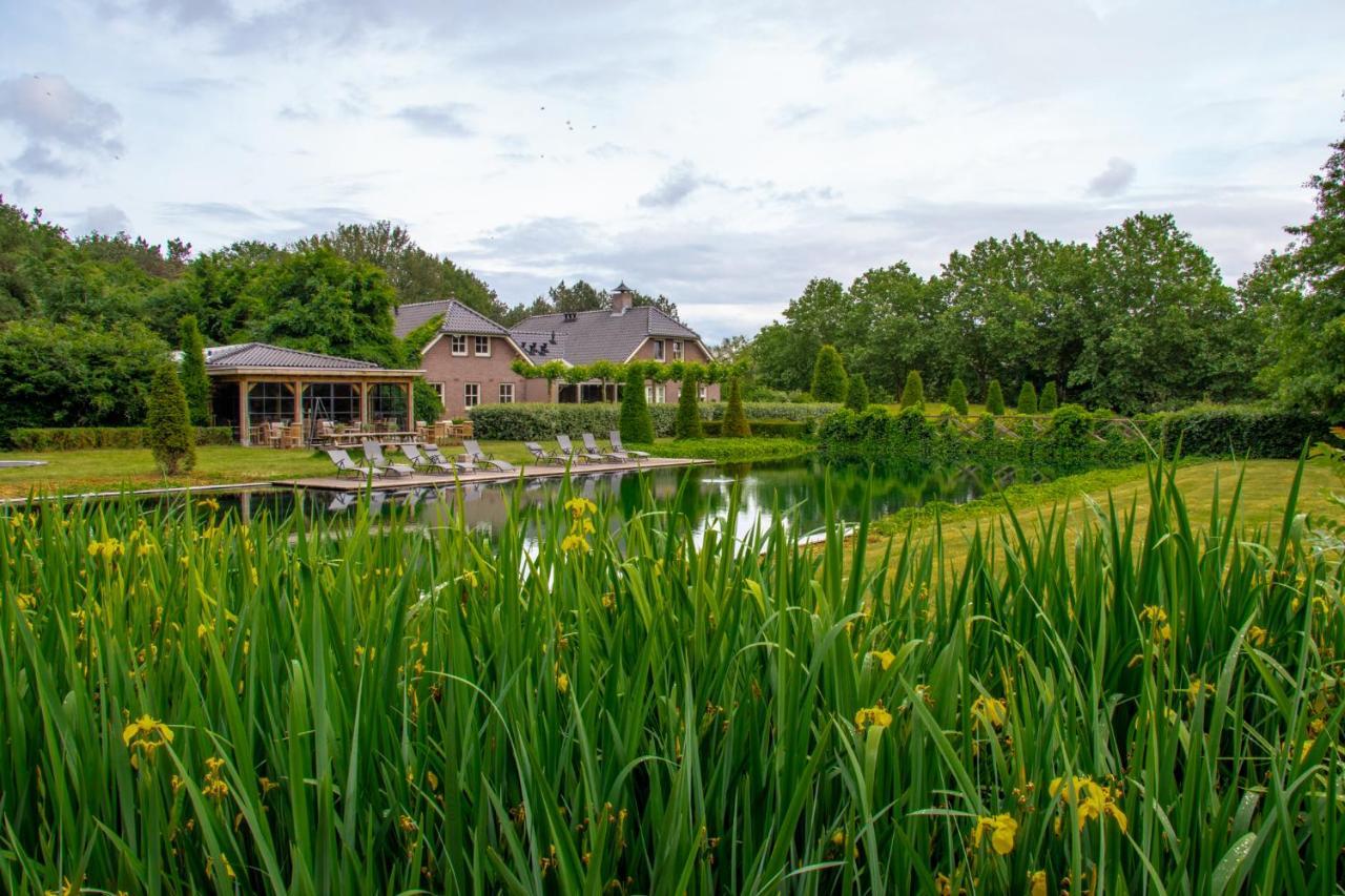 Landhuis Hotel De Hilkensberg Broekhuizen  エクステリア 写真