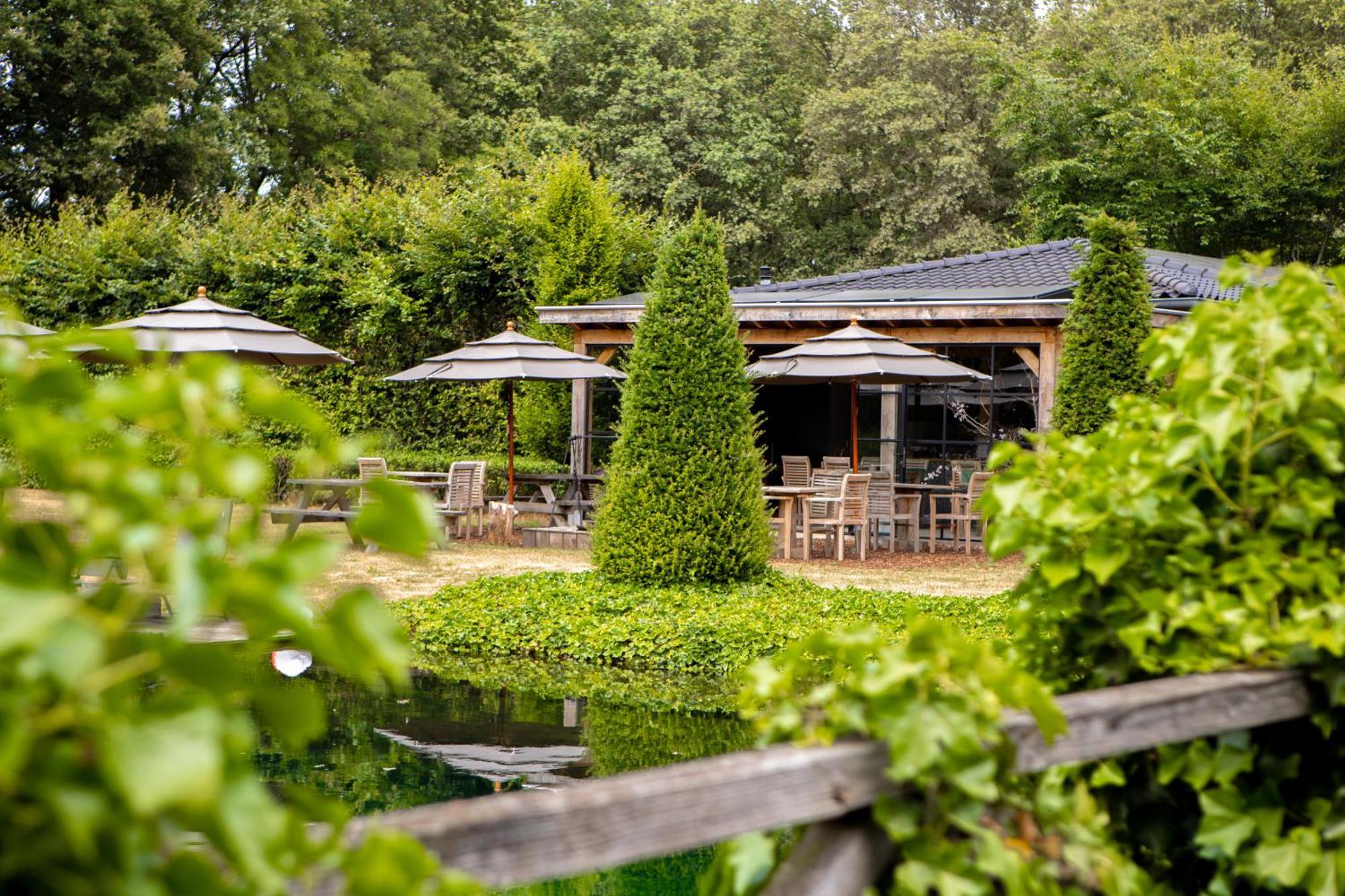 Landhuis Hotel De Hilkensberg Broekhuizen  エクステリア 写真