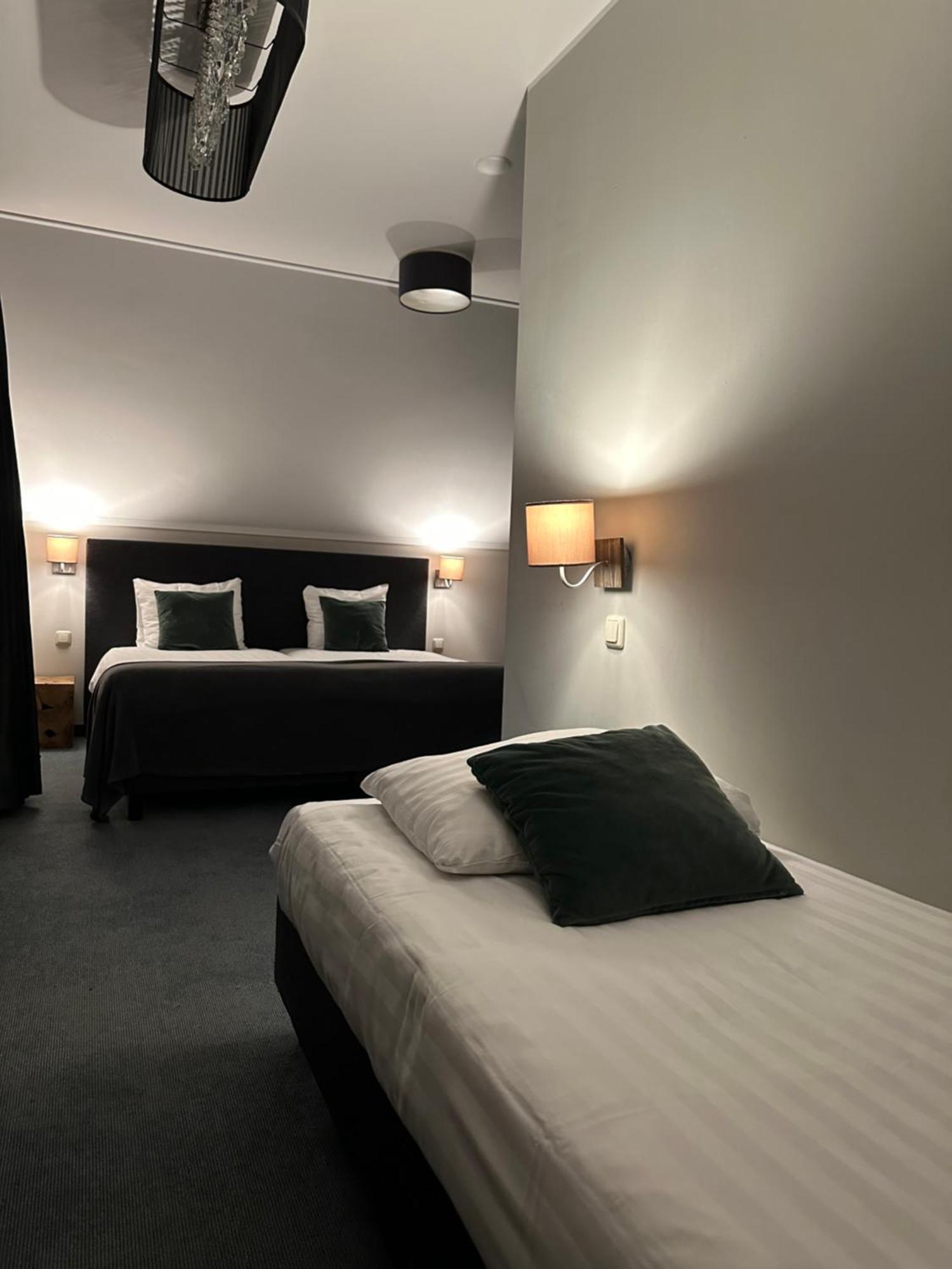 Landhuis Hotel De Hilkensberg Broekhuizen  エクステリア 写真