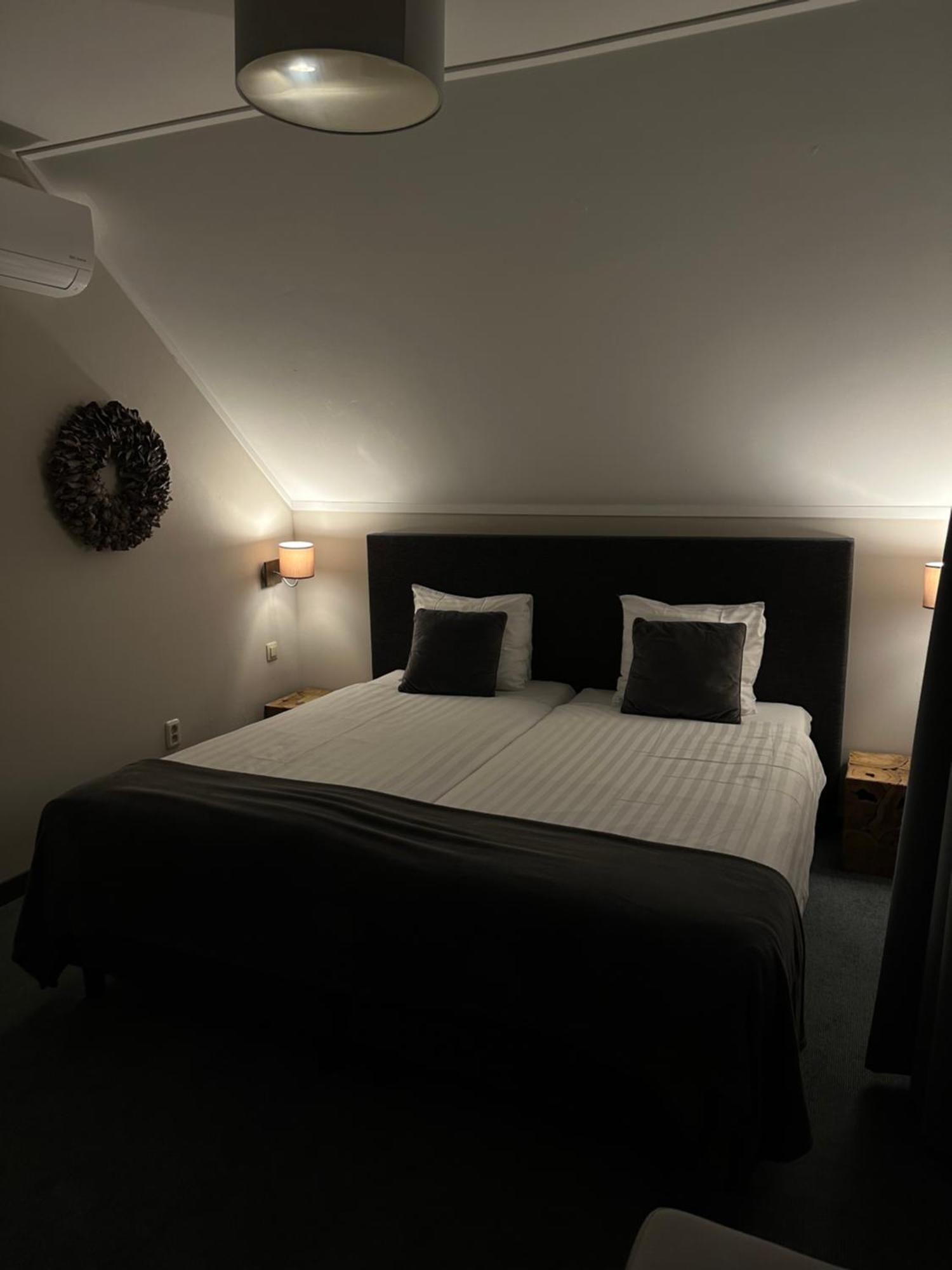 Landhuis Hotel De Hilkensberg Broekhuizen  エクステリア 写真