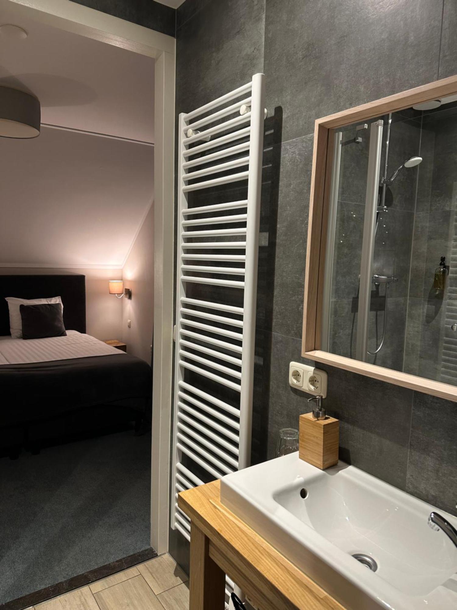 Landhuis Hotel De Hilkensberg Broekhuizen  エクステリア 写真